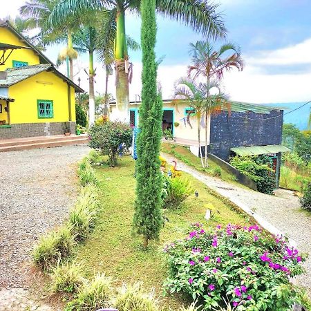 הוסטל Calarcá Finca Turistica Santa Clara מראה חיצוני תמונה
