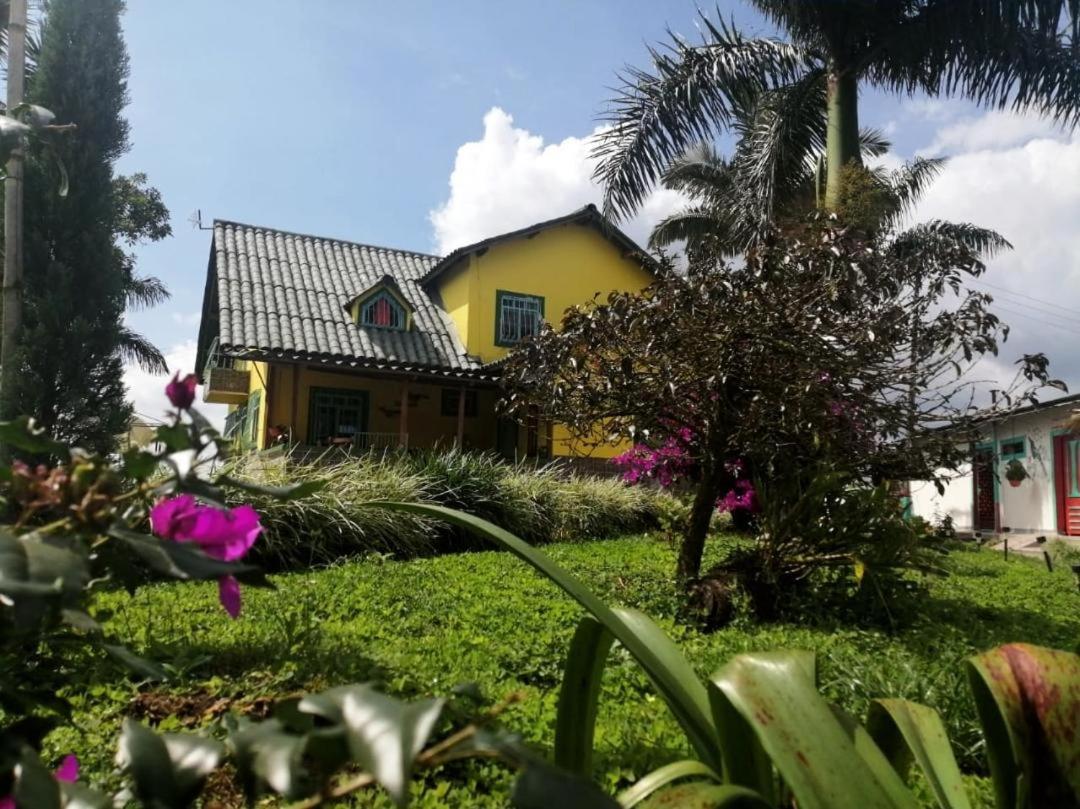 הוסטל Calarcá Finca Turistica Santa Clara מראה חיצוני תמונה