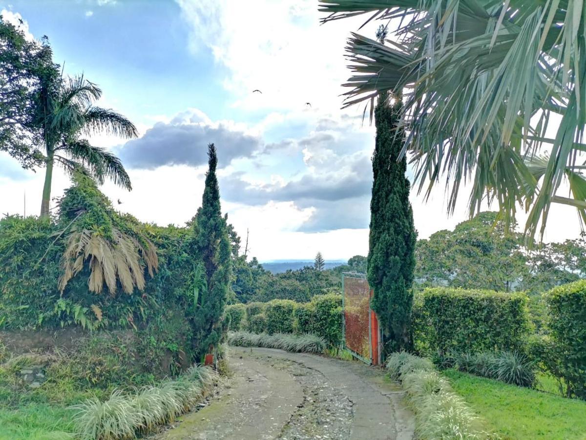 הוסטל Calarcá Finca Turistica Santa Clara מראה חיצוני תמונה